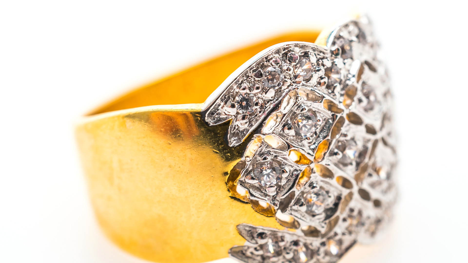 Comment porter une bague Hermès au quotidien ?