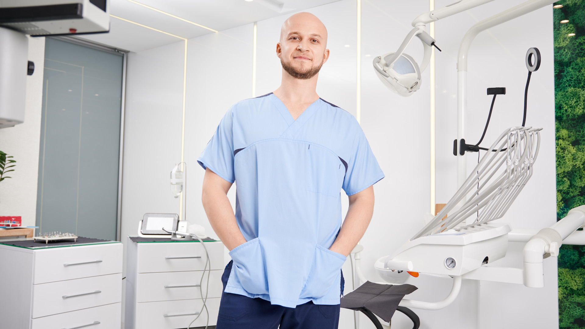 Tenue dentaire complète : conjuguer confort, hygiène et efficacité au quotidien